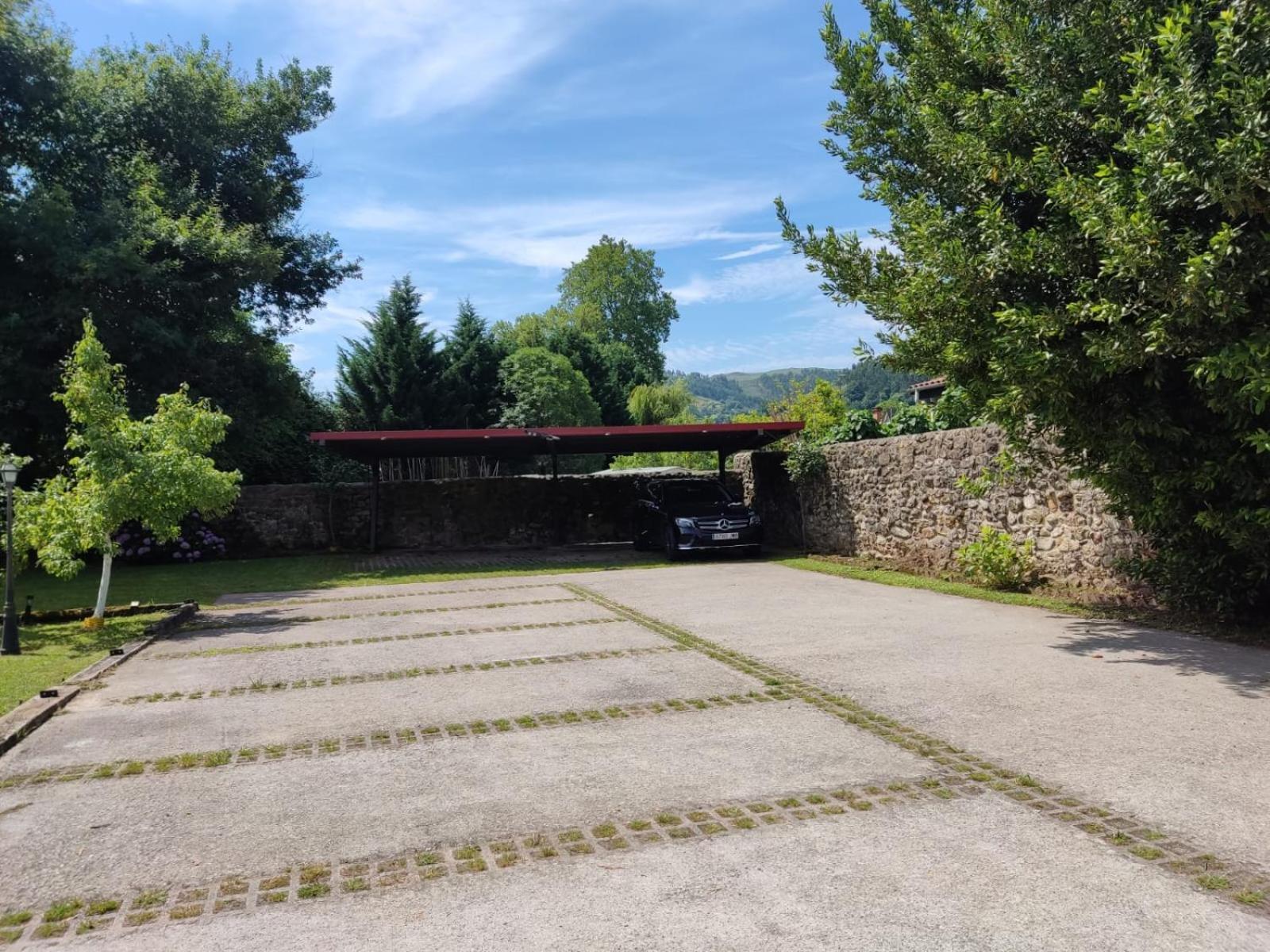Posada Real La Montañesa Corrales De Buelna Exterior foto